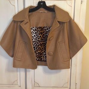 Tan capelet
